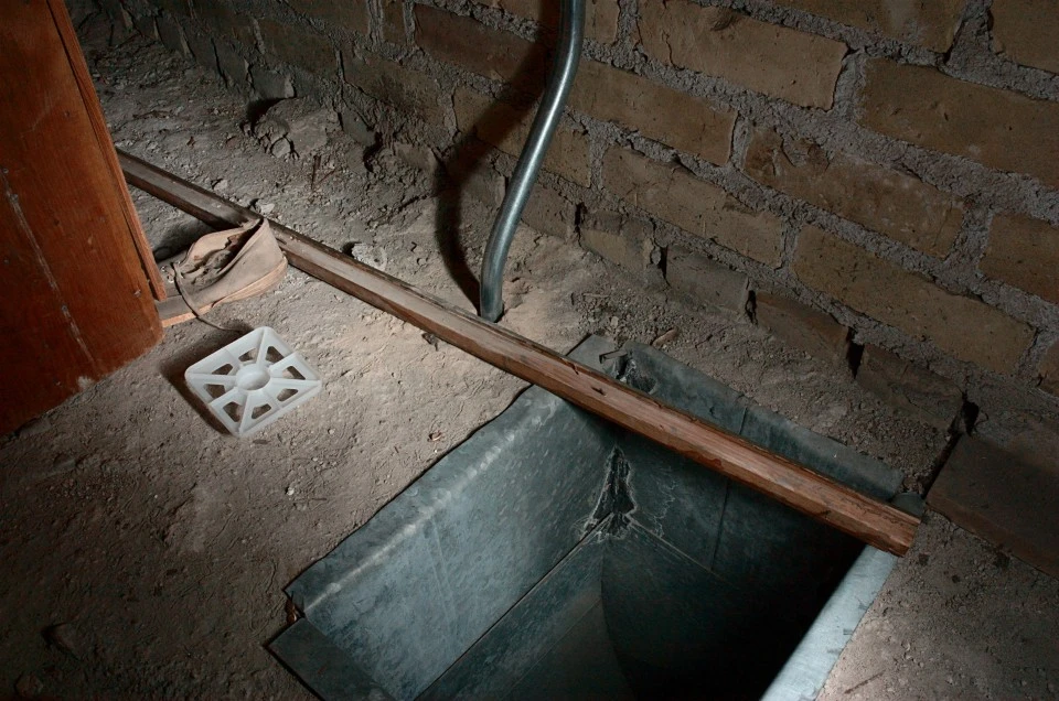 Cupboard Vent and Shoe